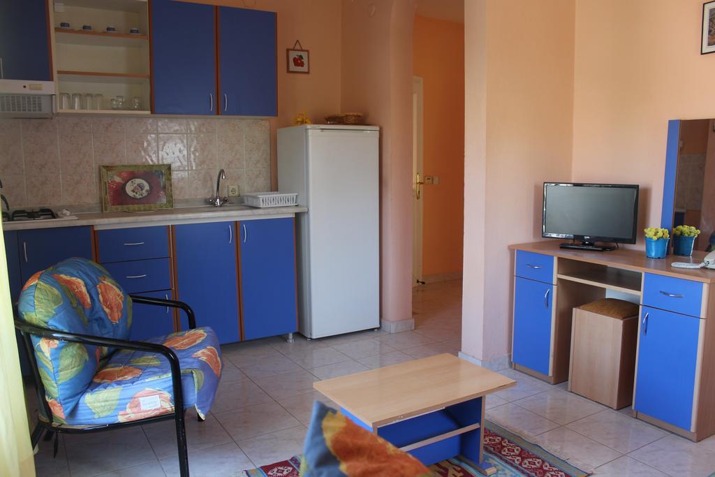 داتْشا Yalcinkayalar Aparthotel الغرفة الصورة